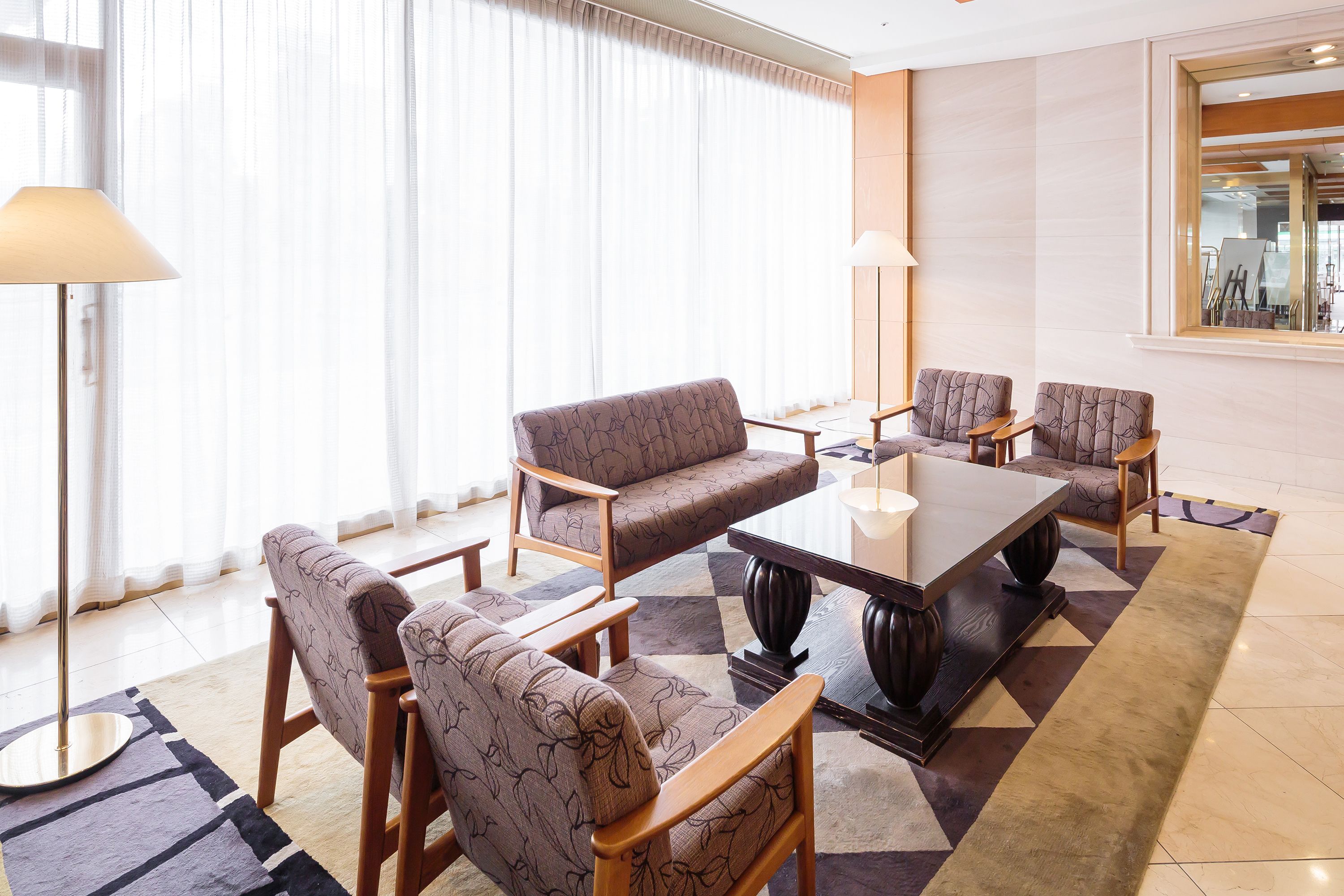 ロビー応接スペース