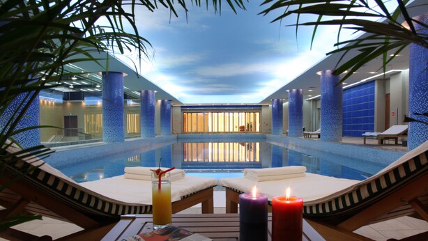 Indoor pool - Beijing International Hotel (Beijing)