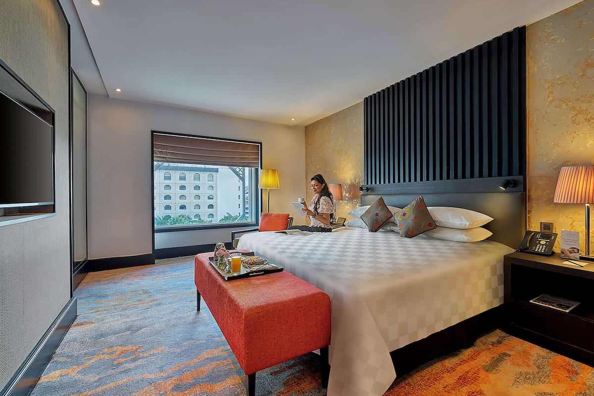 1 bedroom, premium bedding, minibar, in-room safe