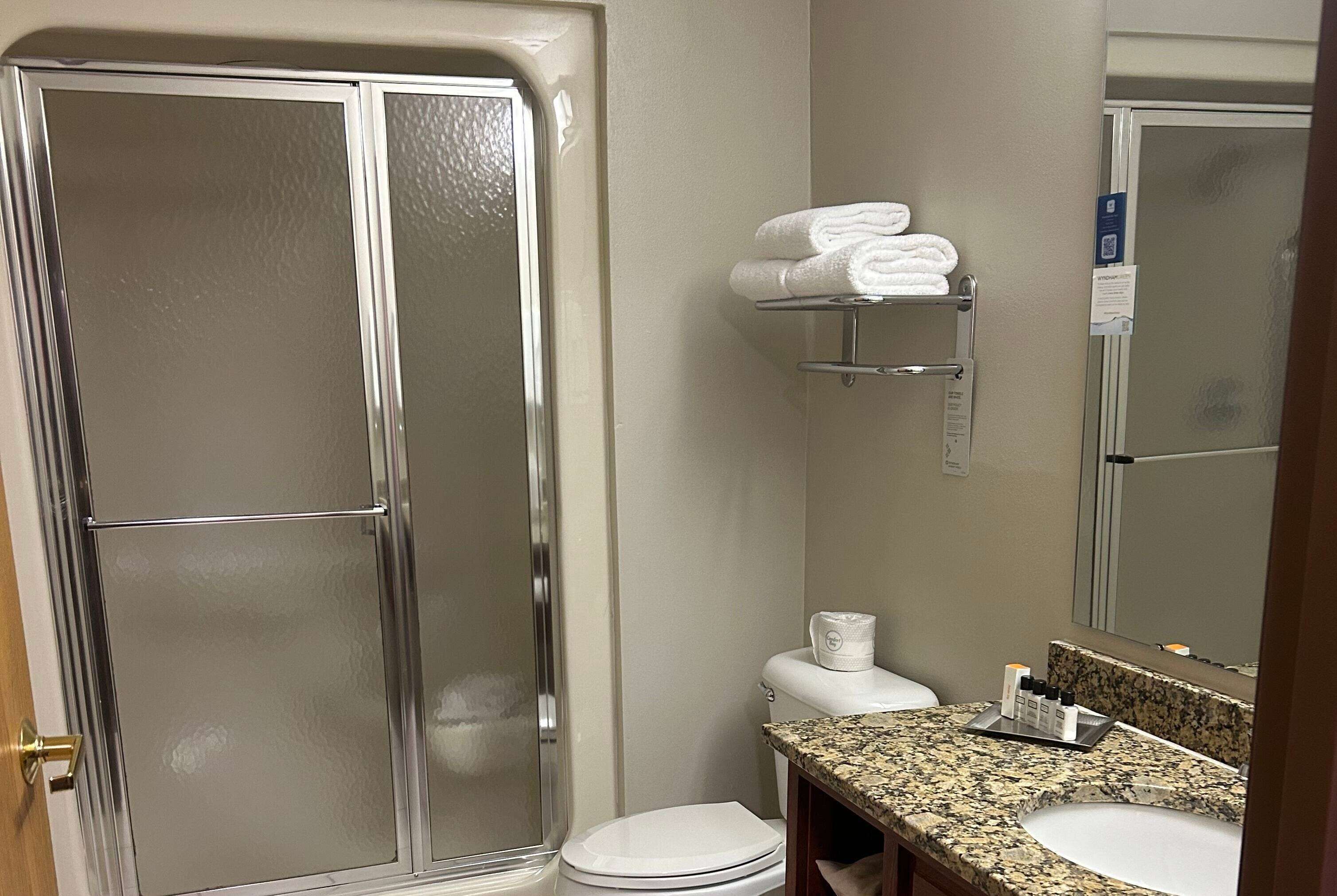 Photo - Wyndham Garden Madison Fitchburg