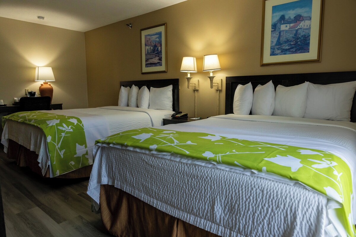 Room, 2 Queen Beds, Non Smoking | Premium bedding, iron/ironing board, free WiFi, bed sheets