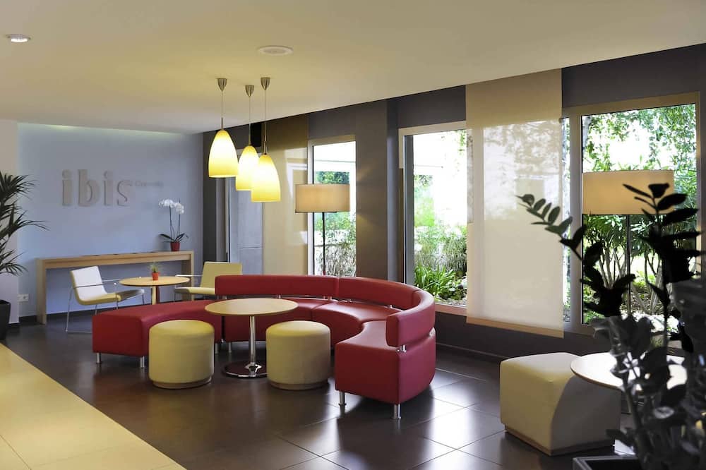 ibis Barcelona Cornella