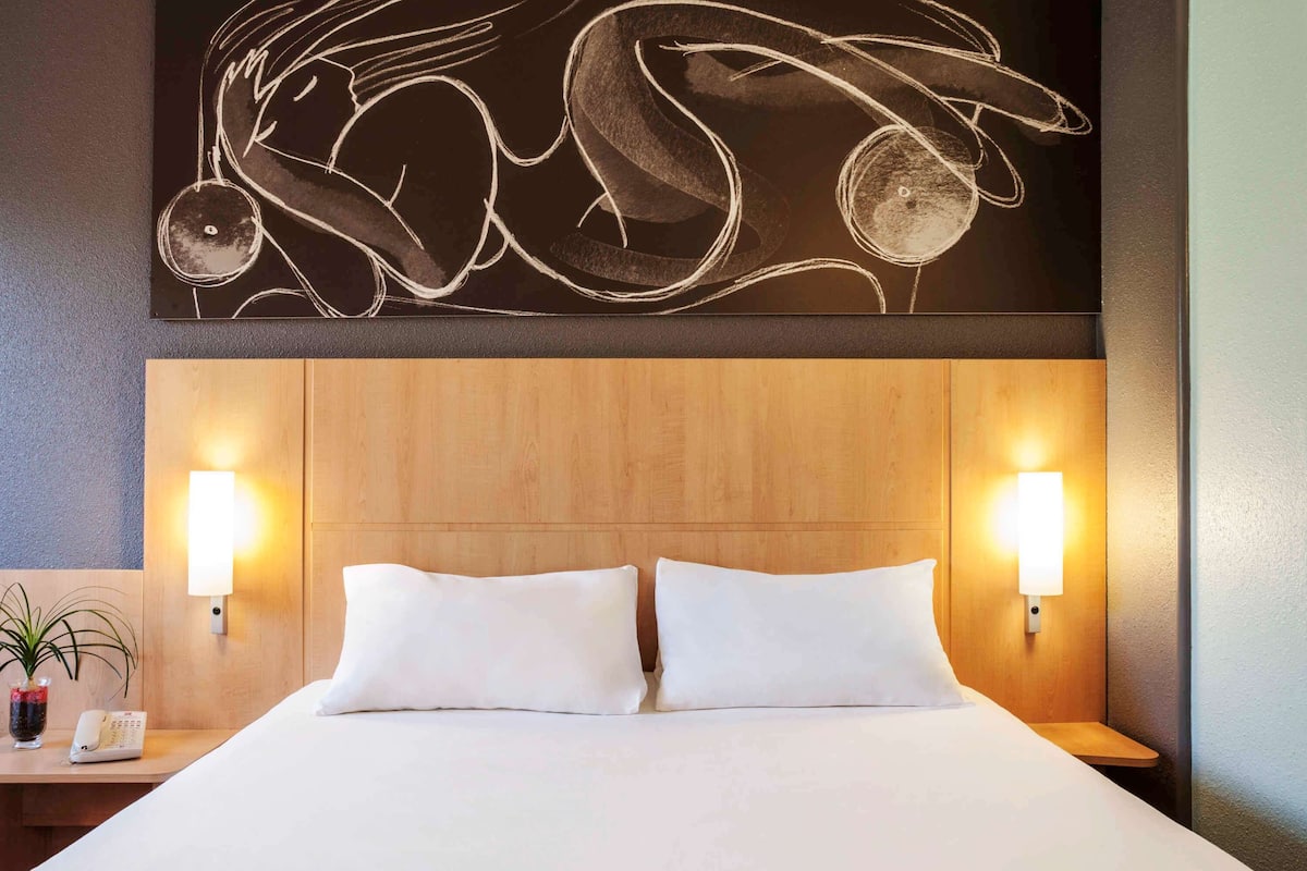 desk, blackout curtains, soundproofing, iron/ironing board