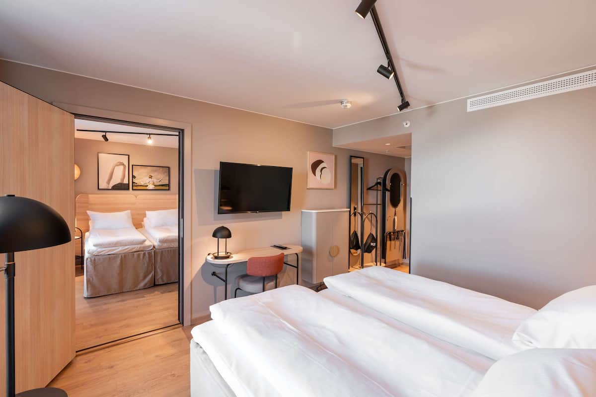 twin room | 1 bedroom, pillow-top beds, desk, blackout curtains