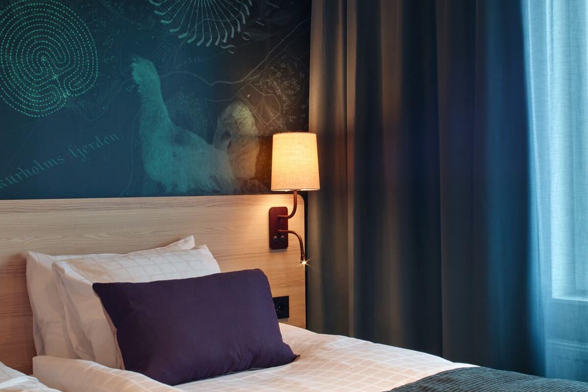 twin room | desk, blackout curtains, iron/ironing board, free cots/infant beds