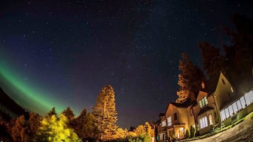 Façade de l’hébergement - soirée/nuit