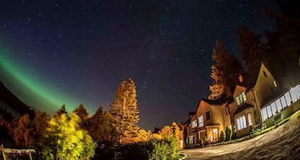 The Craigdarroch Inn
