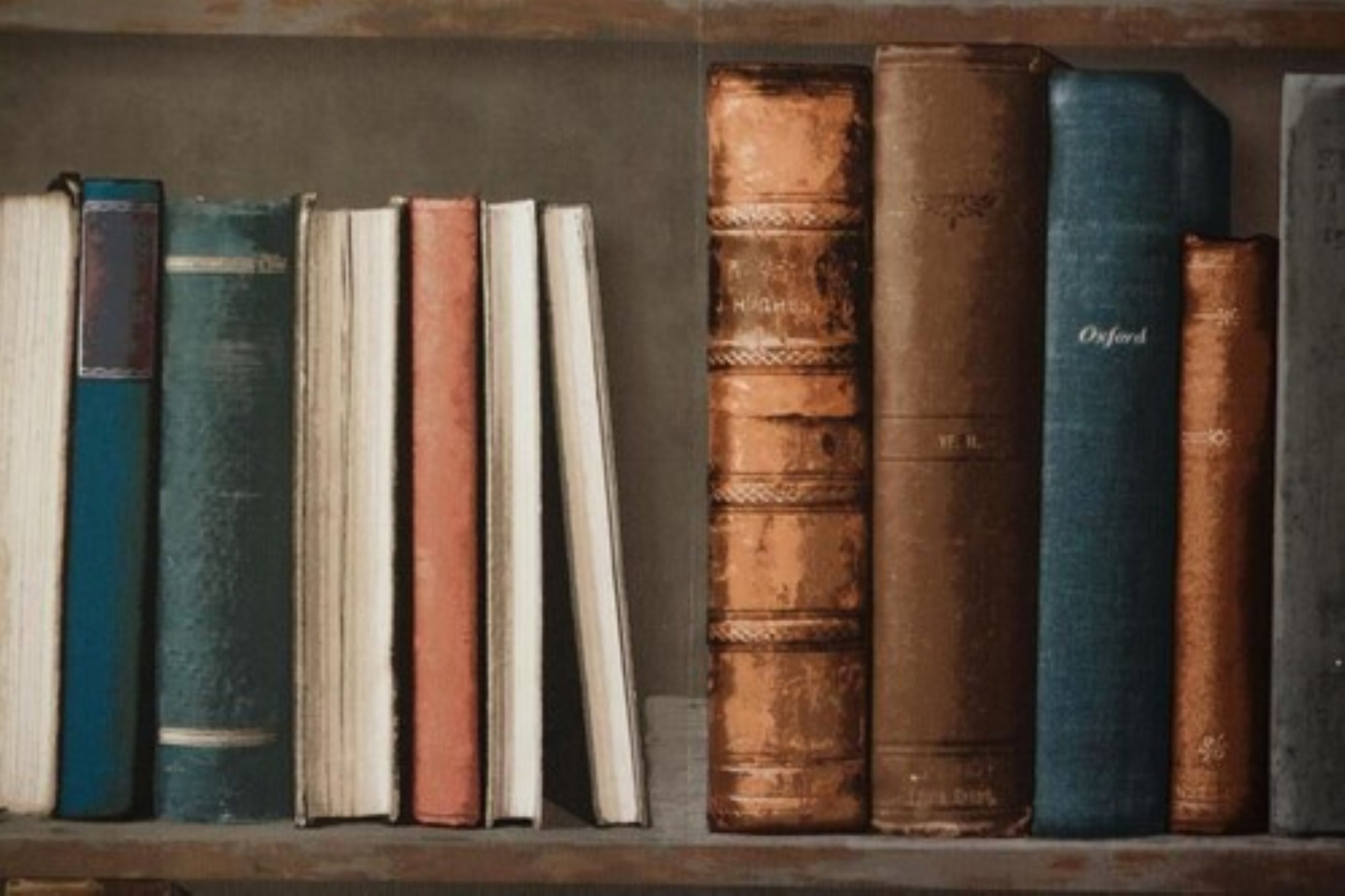 very good four poster | premium bedding, in-room safe, desk, iron/ironing board