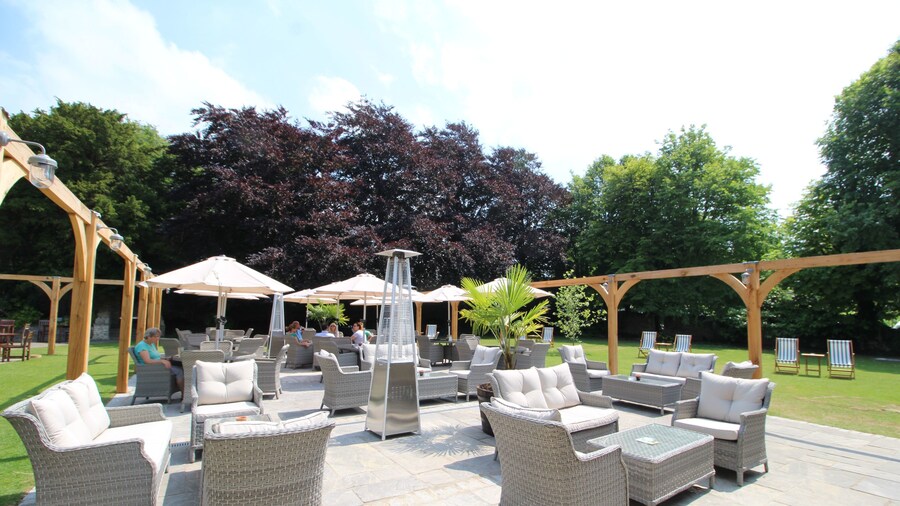 Bear of Rodborough Hotel