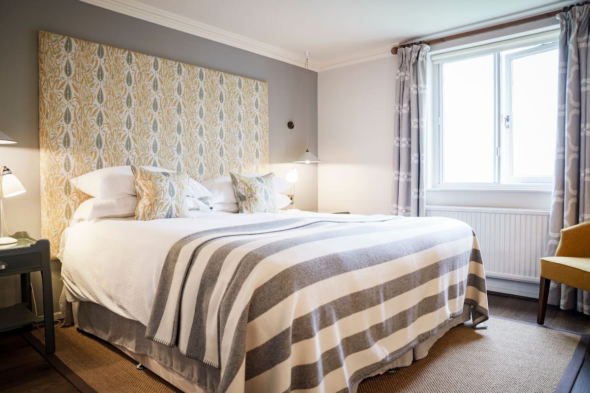 Country House Double or Twin Room  | Premium bedding, in-room safe, desk, iron/ironing board (on request)