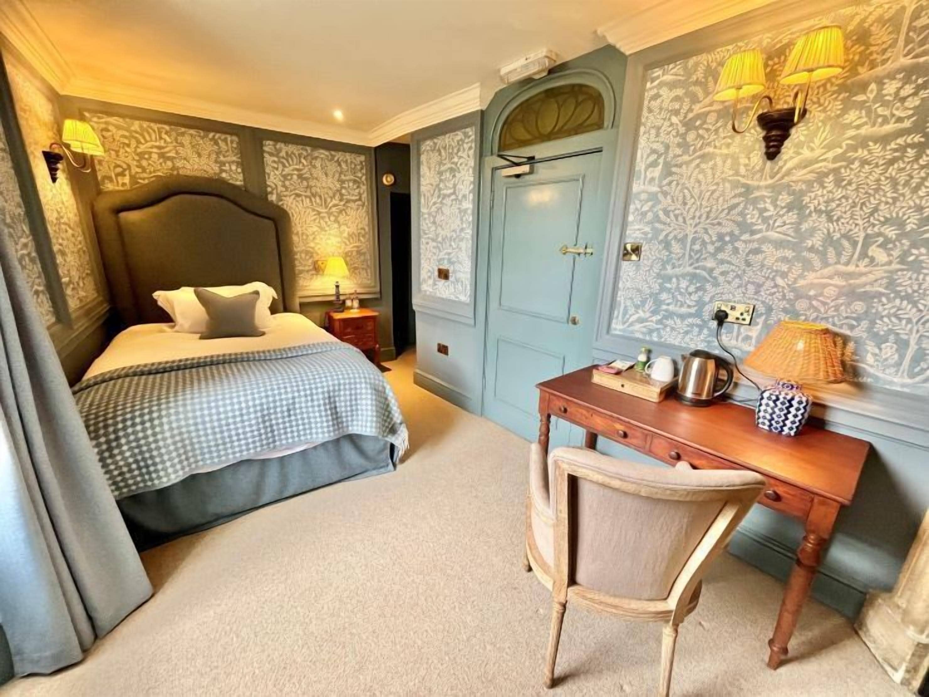 comfort double room | 1 bedroom, premium bedding, in-room safe, desk