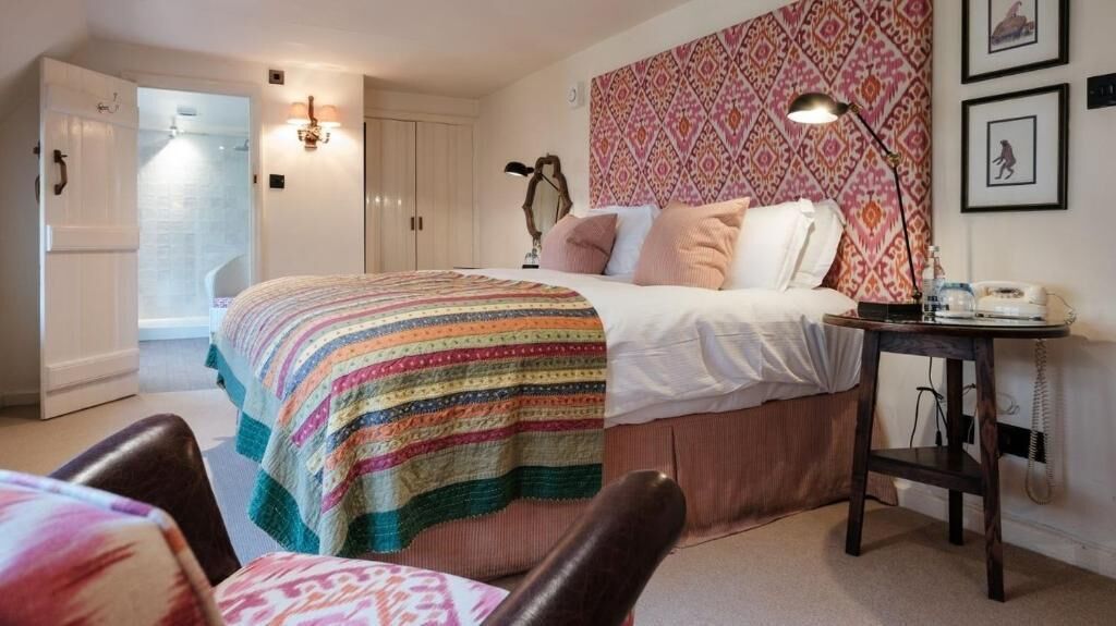 Superior Double or Twin Room | Premium bedding, in-room safe, desk, iron/ironing board