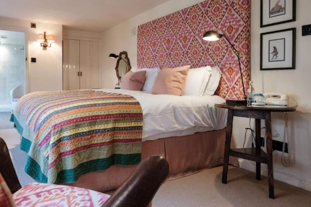 Superior Double or Twin Room | 1 bedroom, premium bedding, in-room safe, desk