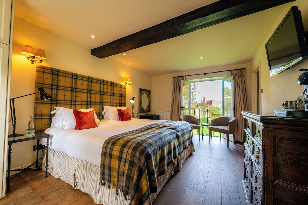 Classic Garden | 1 bedroom, premium bedding, in-room safe, desk