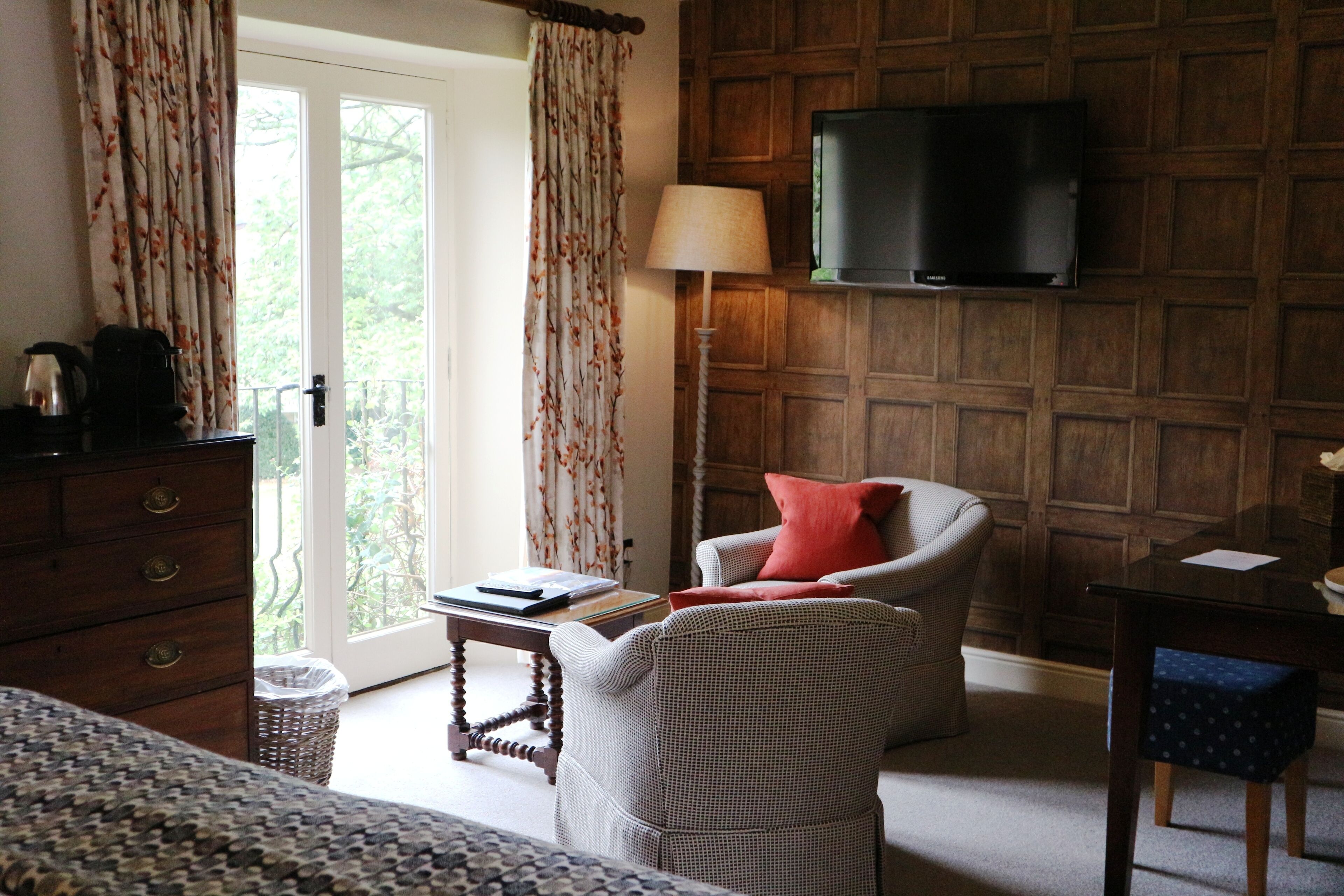 gallery double or twin room | 1 bedroom, premium bedding, in-room safe, desk