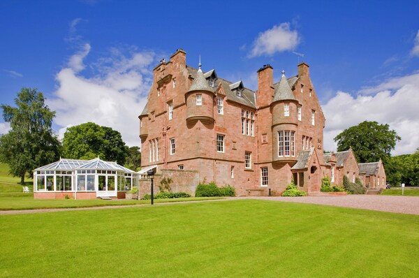 Cringletie House Hotel - Peebles