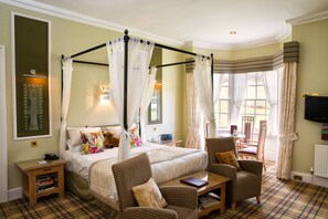 羽绒被、特色装修、特色家居、办公桌