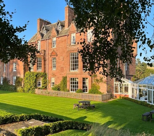 Cringletie House Hotel