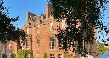 Cringletie House Hotel