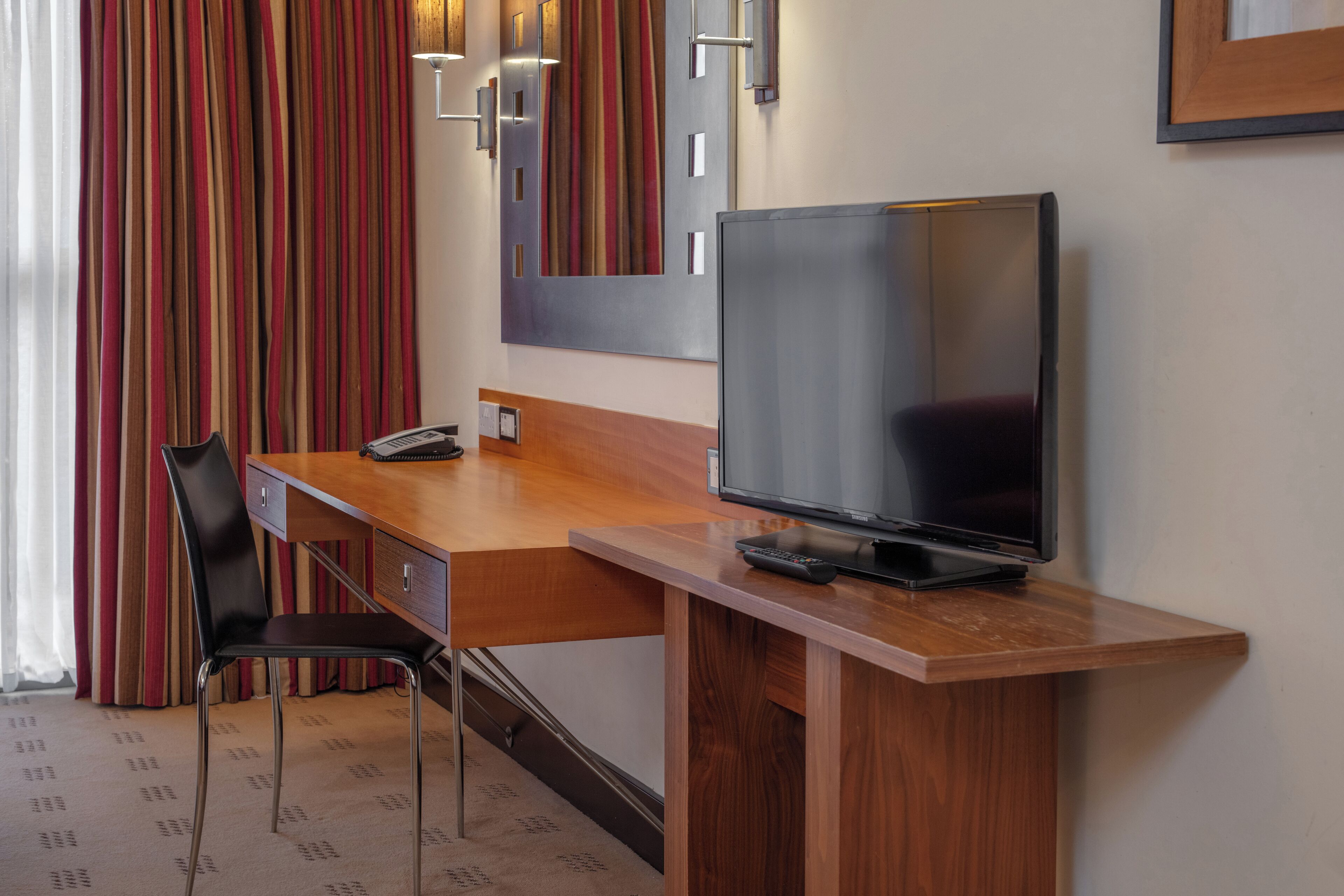 classic family | 1 bedroom, in-room safe, desk, laptop workspace