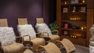Hot tub, body treatments, aromatherapy, body wraps, body scrubs, facials