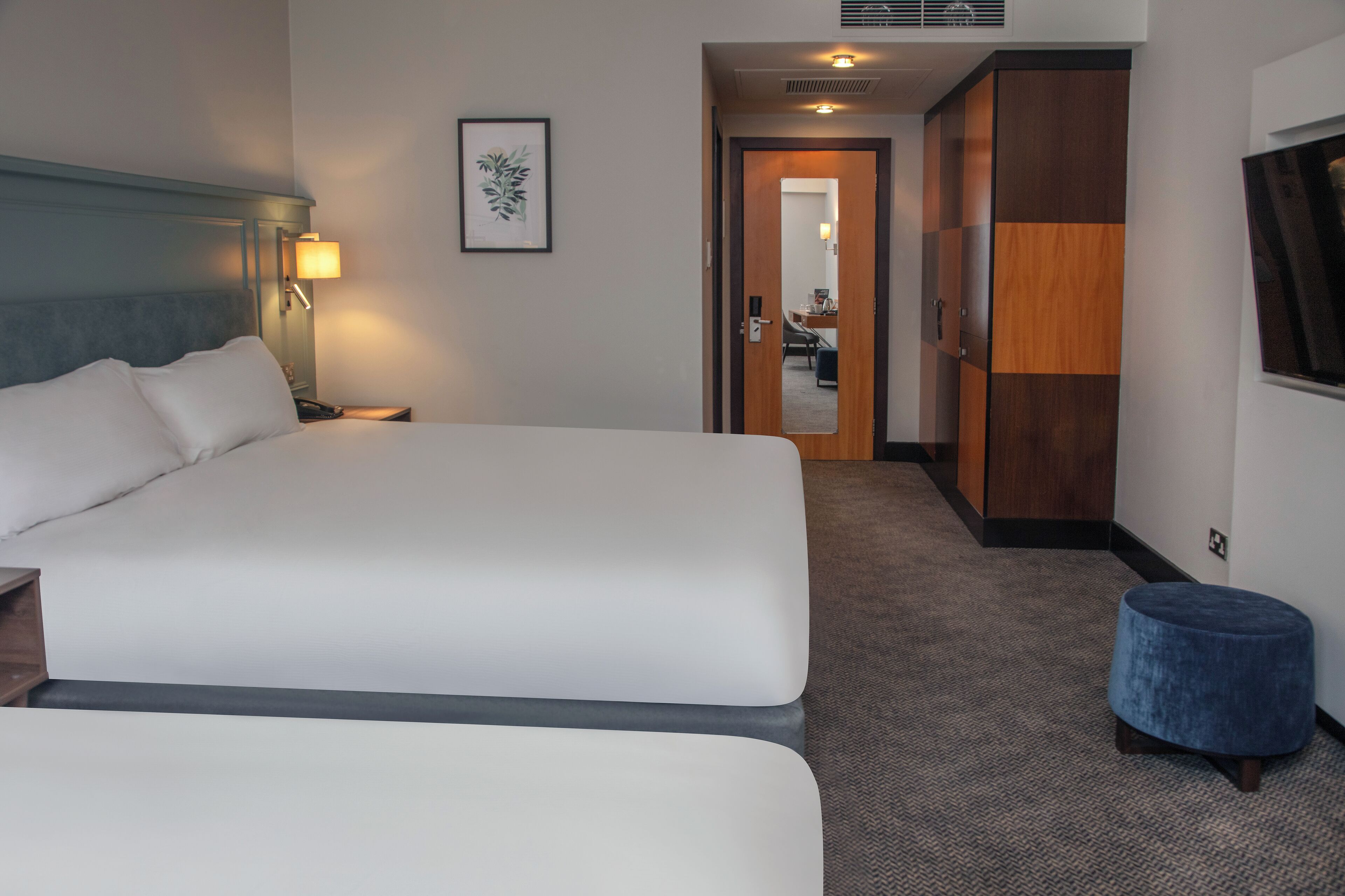 Deluxe Family Double Double | In-room safe, desk, laptop workspace, iron/ironing board