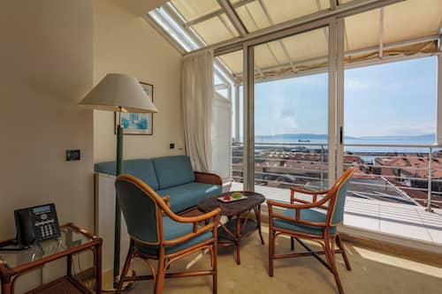 Premium-Zimmer, Balkon | Hochwertige Bettwaren, Daunenbettdecken, Minibar, Zimmersafe
