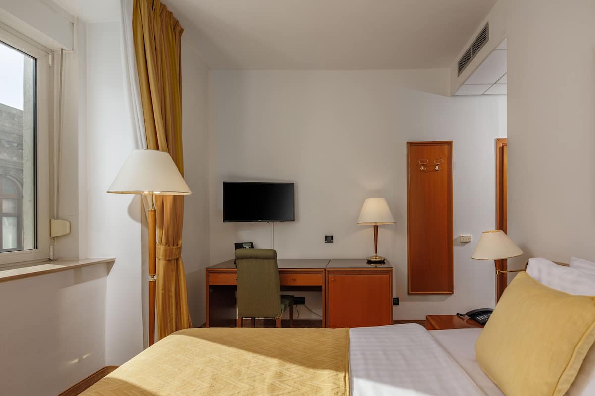 Superior Single Room (with french bed) | 1 bedroom, premium bedding, down comforters, minibar