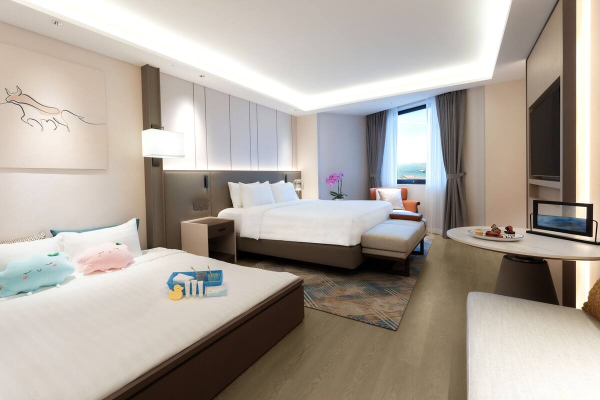 ห้องเอ็กเซกคิวทีฟสวีท (Newly Refurbished) | มินิบาร์, ตู้นิรภัยในห้องพัก, ผ้าม่านกันแสง, เตารีด/โต๊ะรีดผ้า
