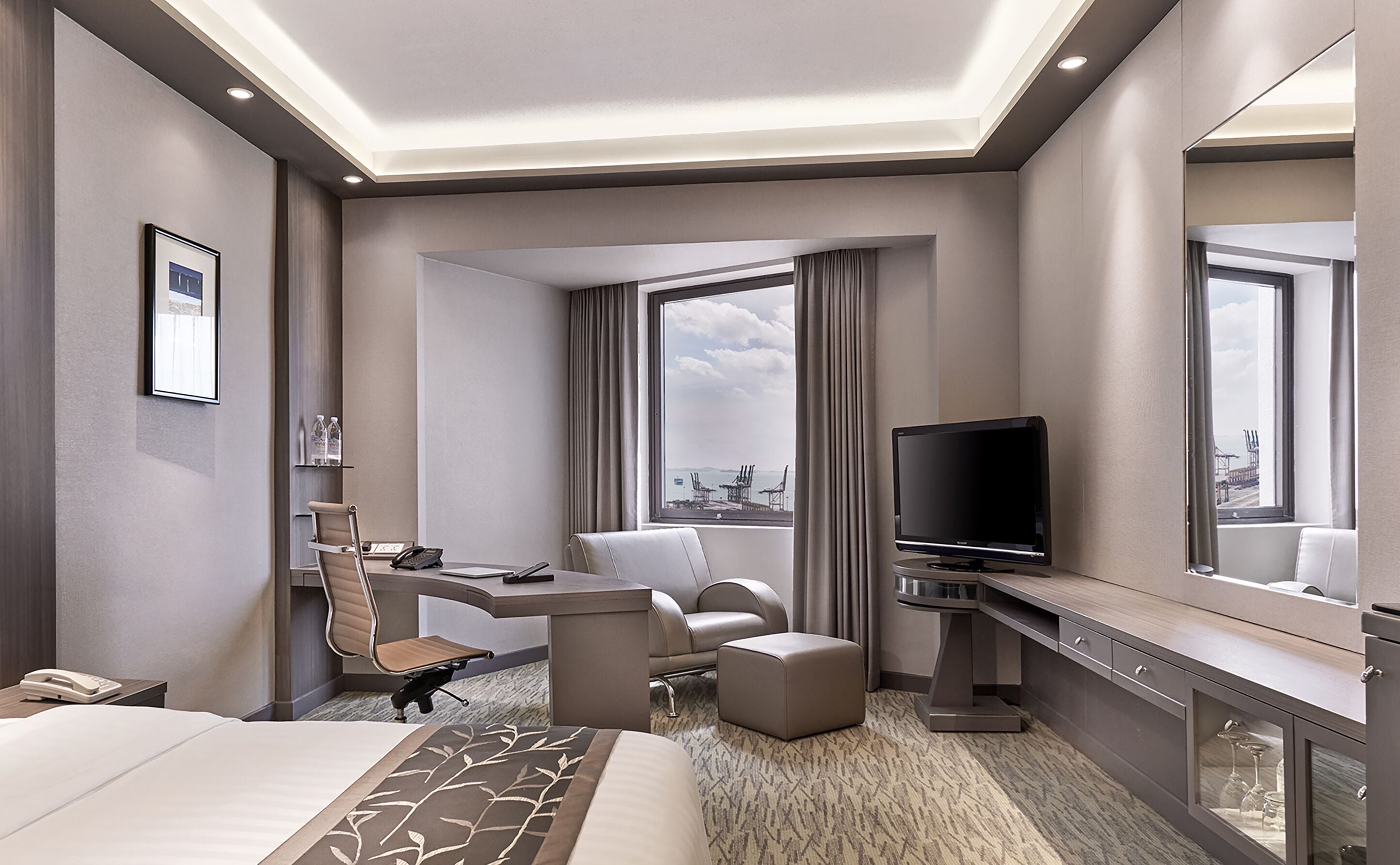 プレミア ルーム (Club) | ミニ バー、セーフティボックス (室内)、デスク、遮光カーテン