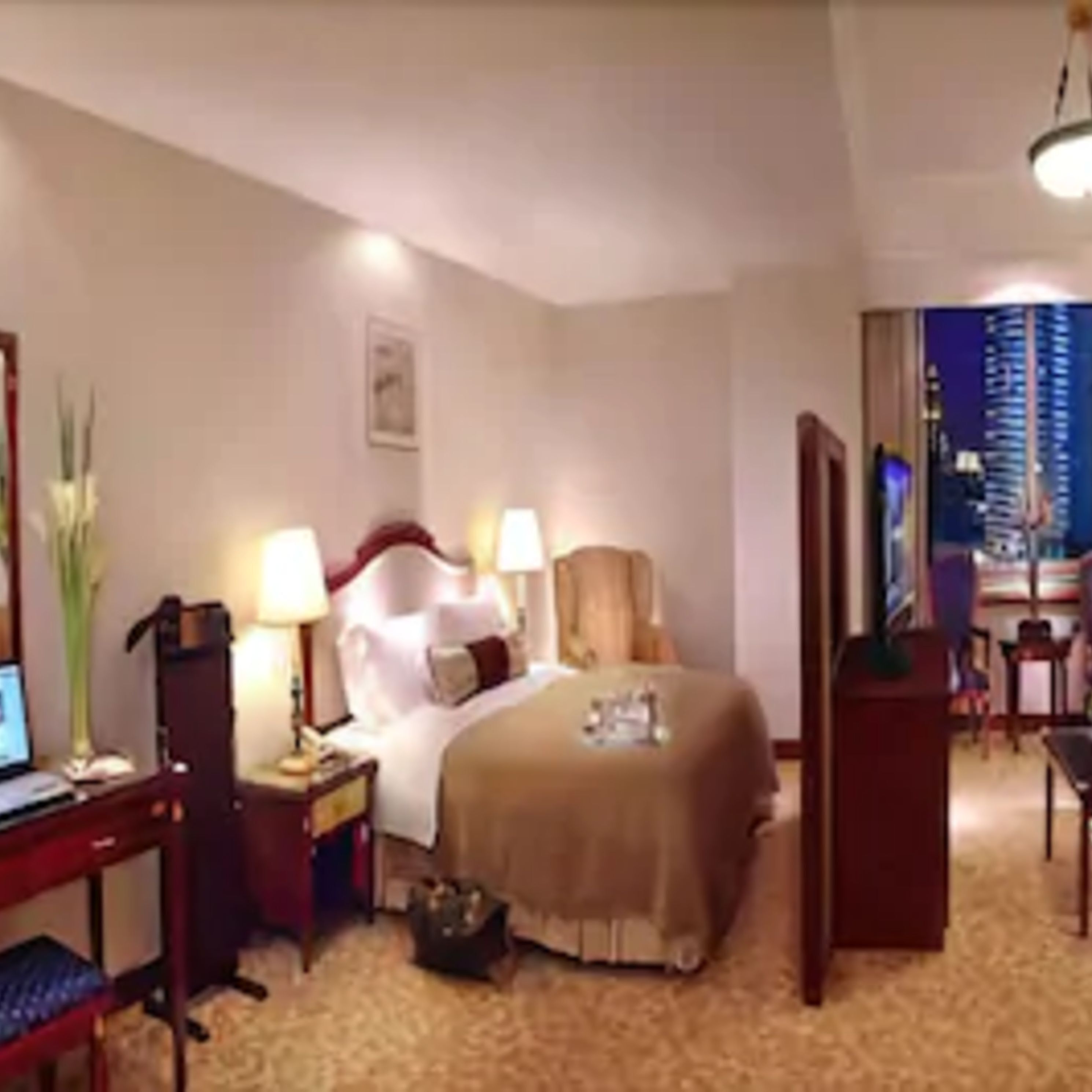 in-room safe, desk, soundproofing, iron/ironing board