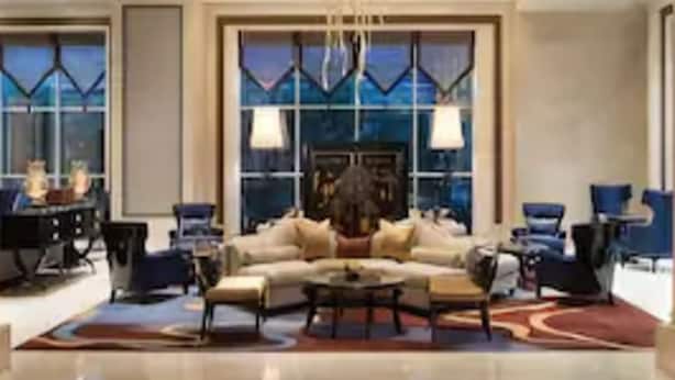 Lobby sitting area - Ramada Plaza Tian Lu (Wuhan)