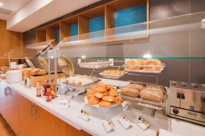 Gratis frukostbuffé varje dag
