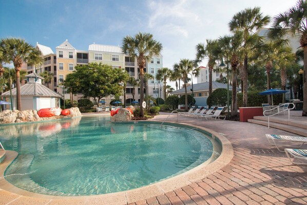 3 outdoor pools, open 8:00 AM to 10:00 PM, pool umbrellas, sun loungers