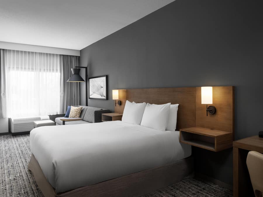 Room, 1 King Bed, Accessible, Bathtub | Premium bedding, down comforters, pillowtop beds, desk