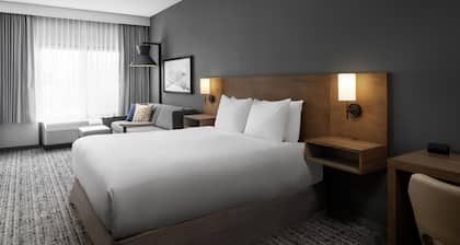 Hyatt Place Atlanta / Cobb Galleria