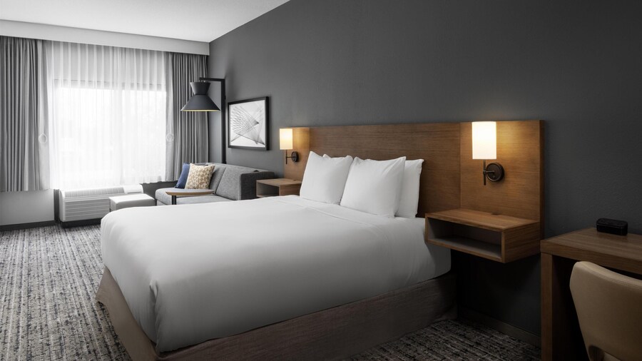 Hyatt Place Atlanta / Cobb Galleria