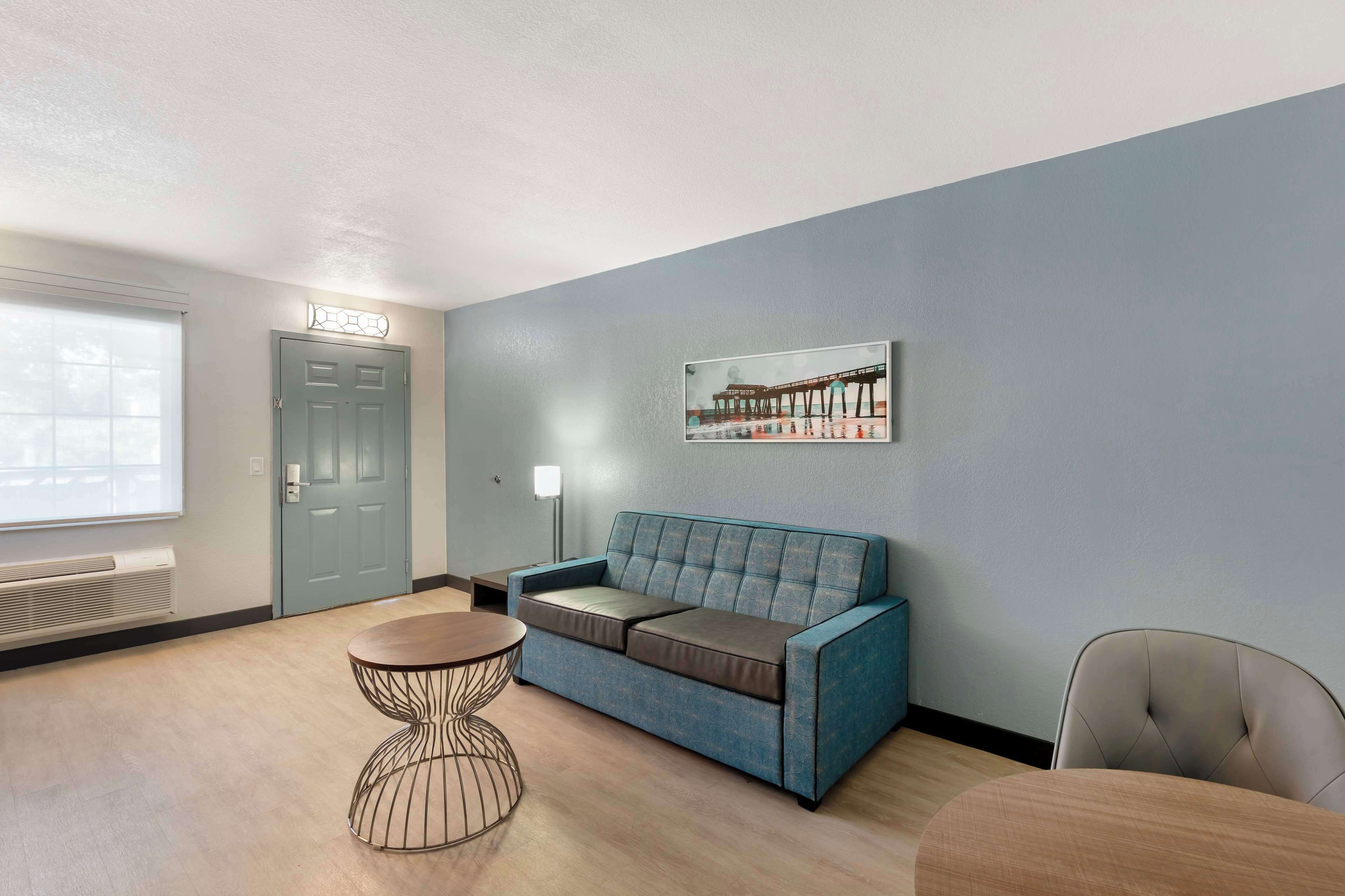 suite, 1 king bed, non smoking, refrigerator | pillow-top beds, individually furnished, desk, laptop workspace