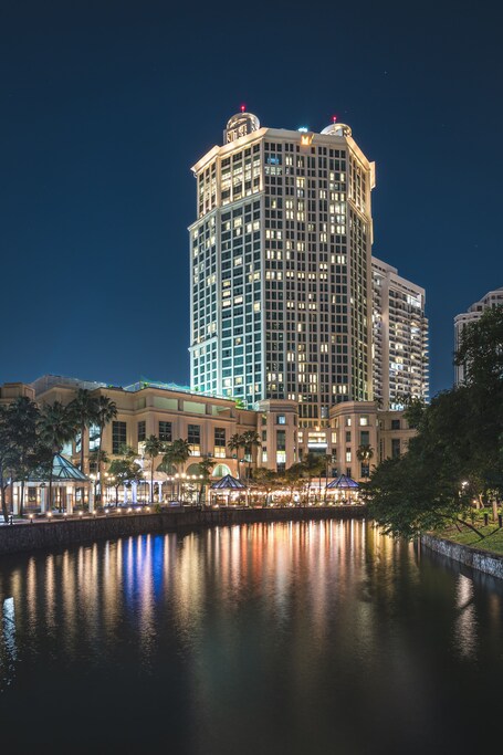 Grand Copthorne Waterfront - Image 42