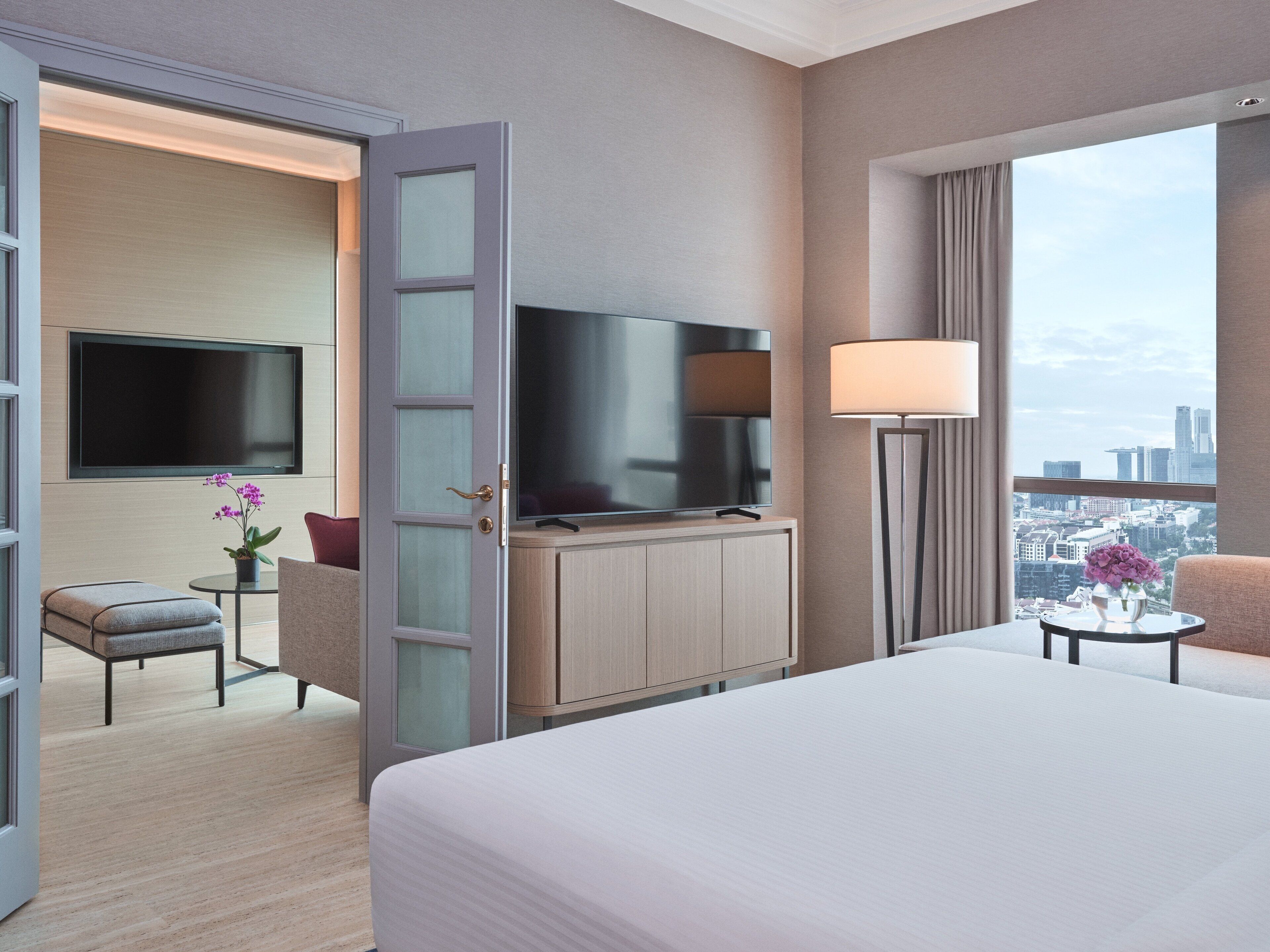 Minibar, in-room safe, laptop workspace, blackout drapes