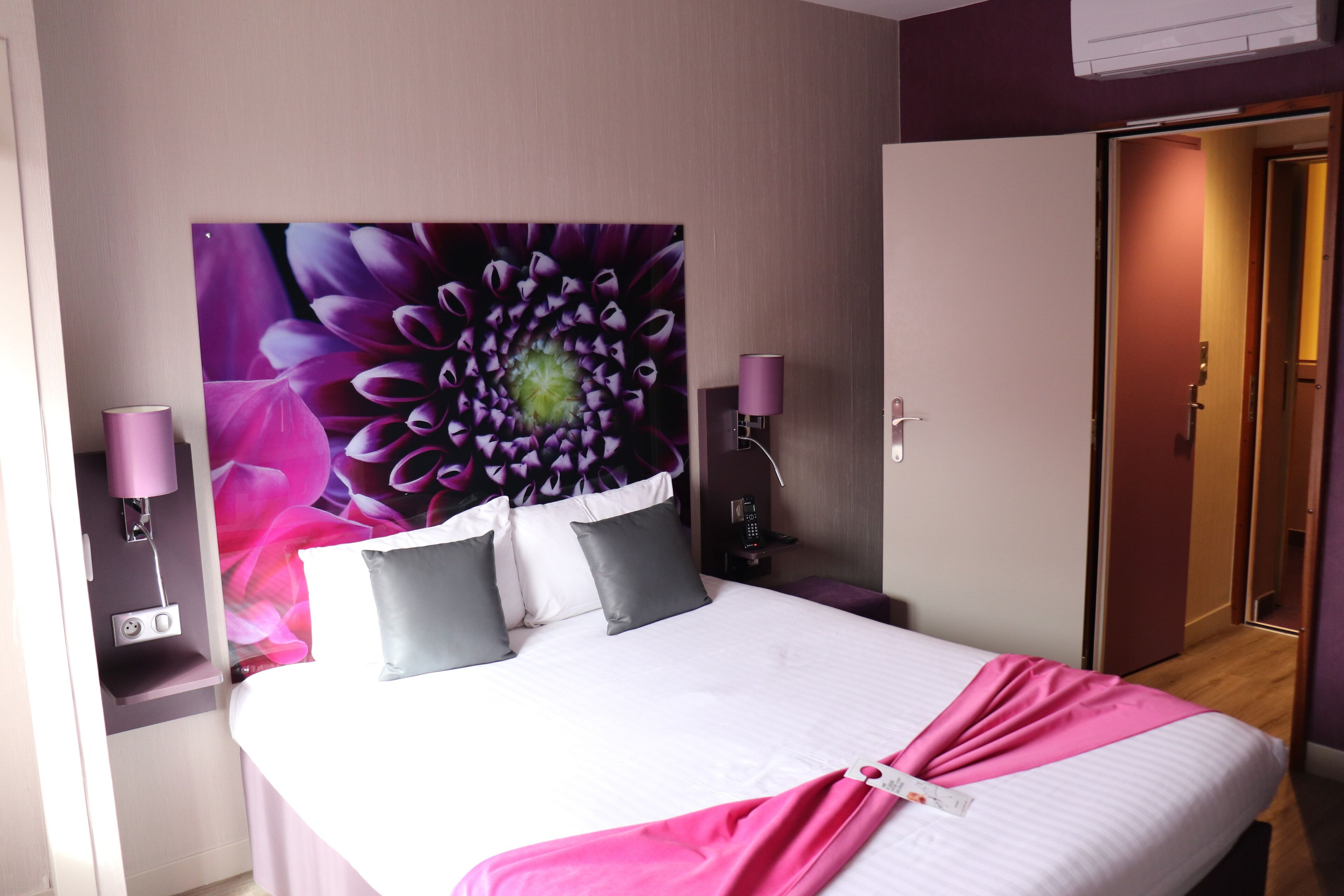 comfort double room | 1 bedroom, premium bedding, desk, laptop workspace