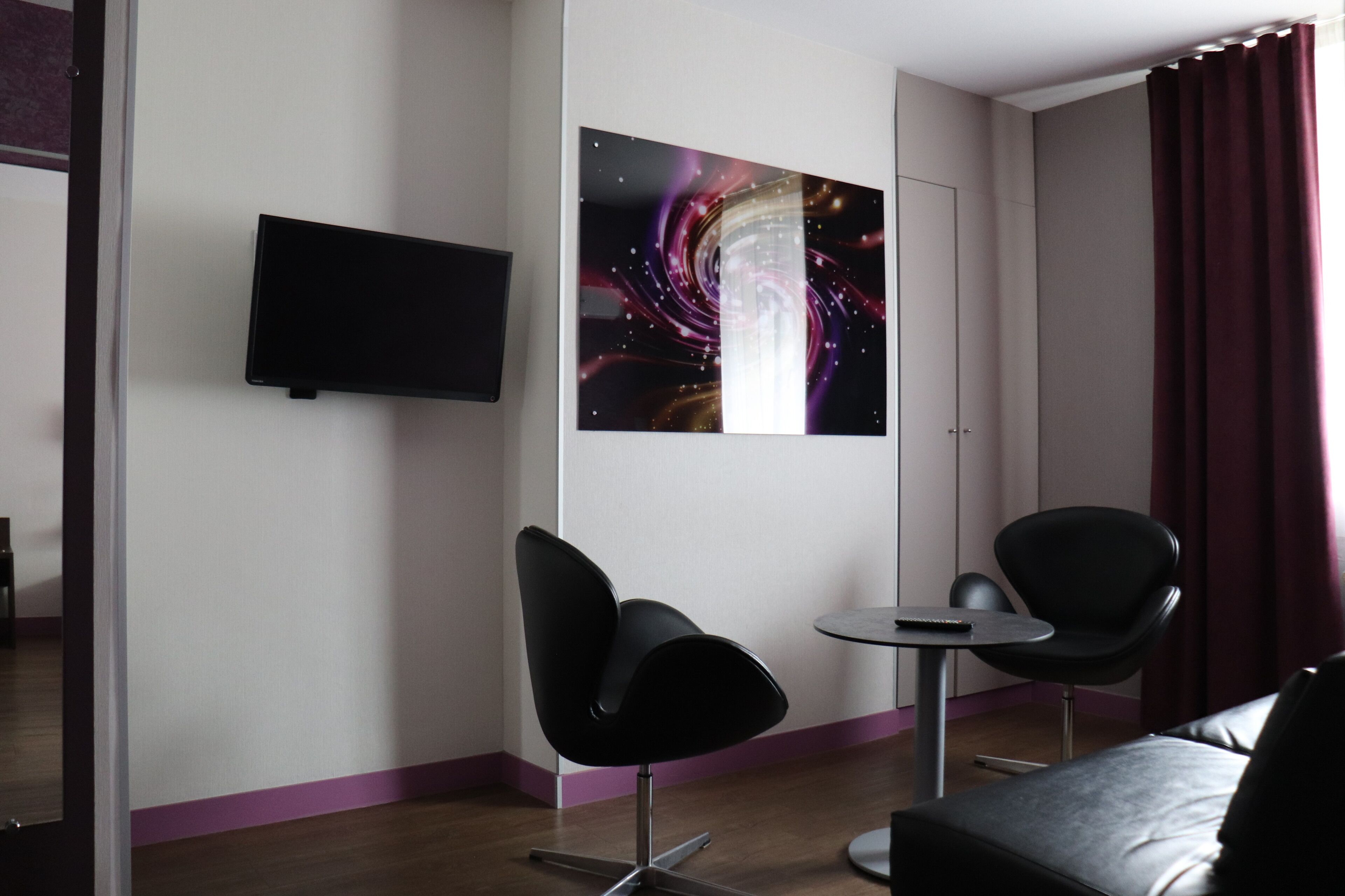 family suite | 1 bedroom, premium bedding, desk, laptop workspace