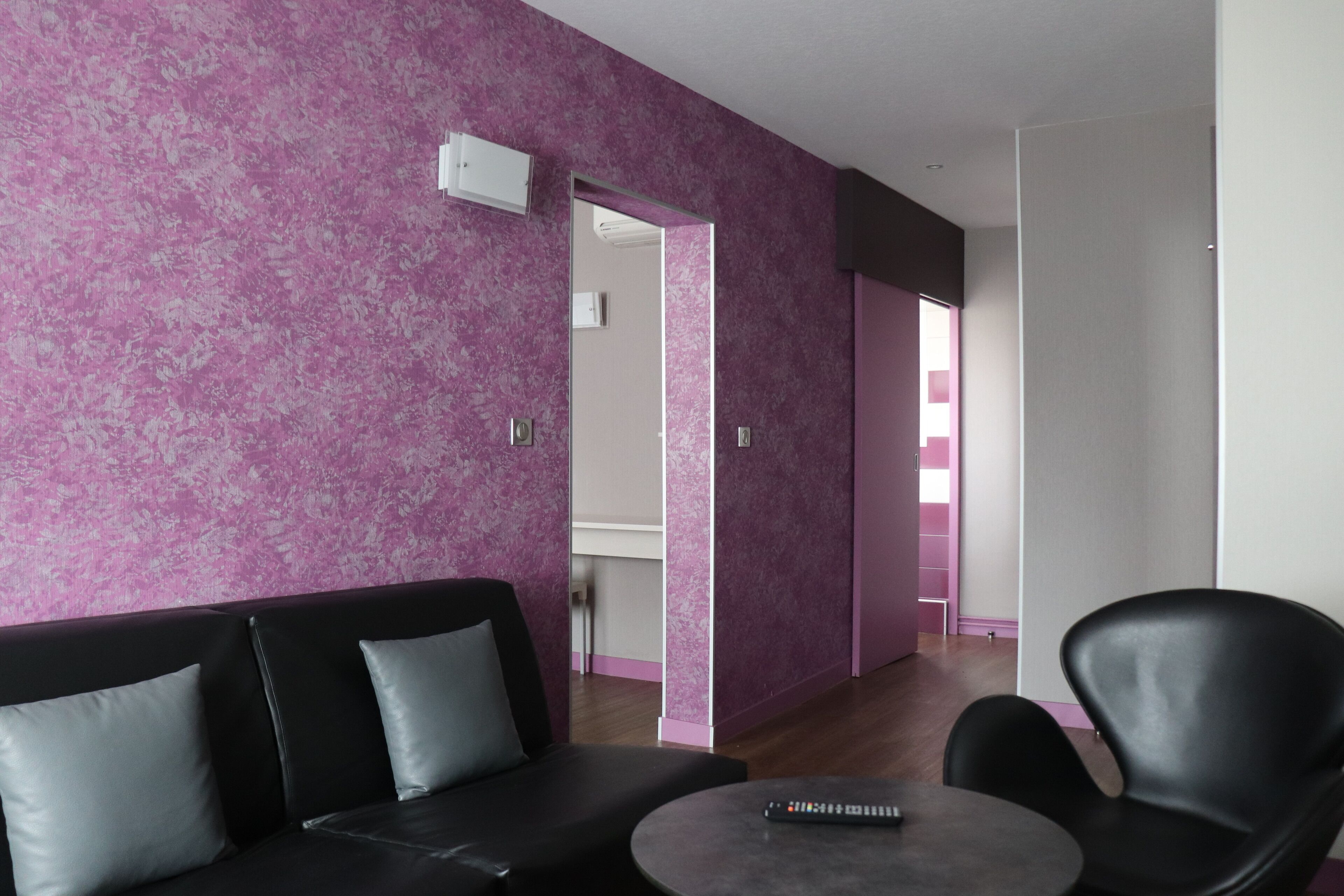 family suite | 1 bedroom, premium bedding, desk, laptop workspace