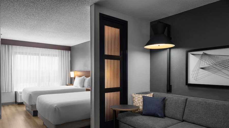 Hyatt Place Orlando Airport