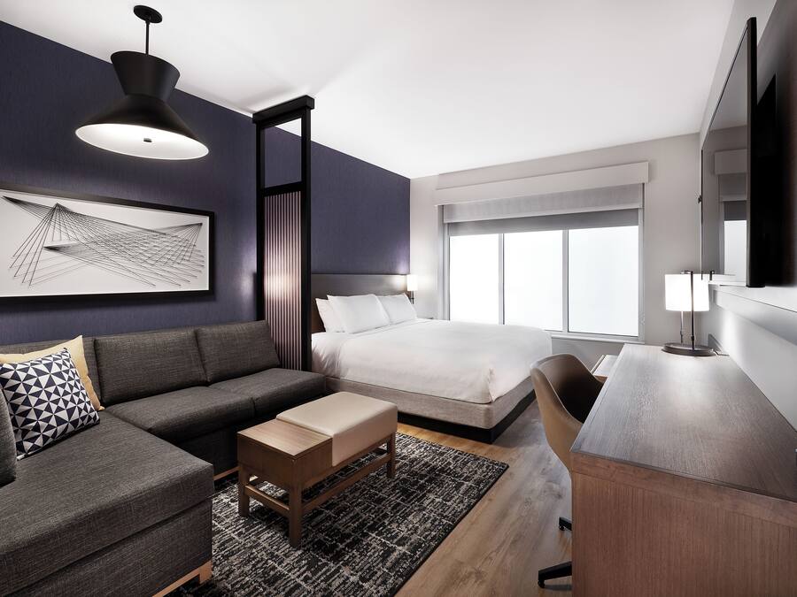 Luxe beddengoed, pillowtop-bedden, een kluis op de kamer, een bureau