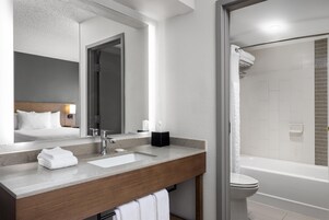 Premium bedding, pillowtop beds, in-room safe, desk
