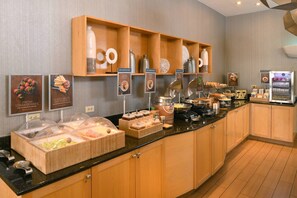 Free daily buffet breakfast