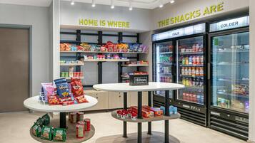 Snack bar