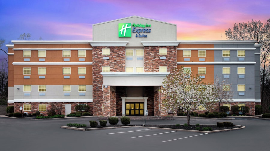 Holiday Inn Express & Suites - North Carmel / Westfield by IHG