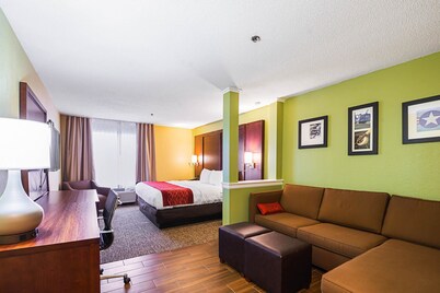 Comfort Inn And Suites